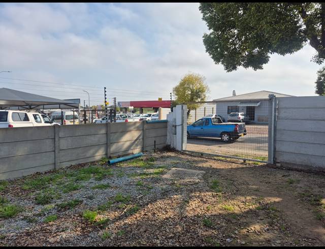 3 BEDROOM FREESTANDING FOR SALE IN GEORGE CENTRAL